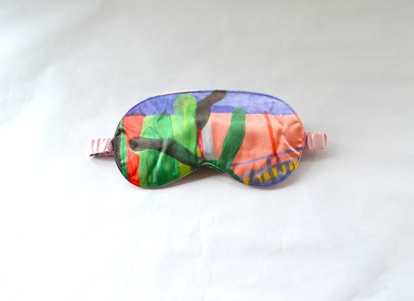 Patterned satin eyemask